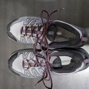 Salomon Hiking Tennis Shoes